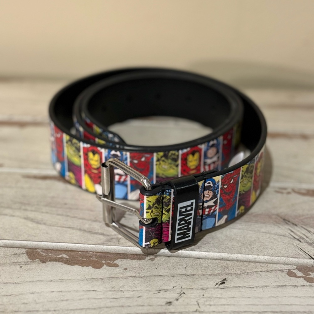 Marvel Heroes Profile Belt Mens L/XL